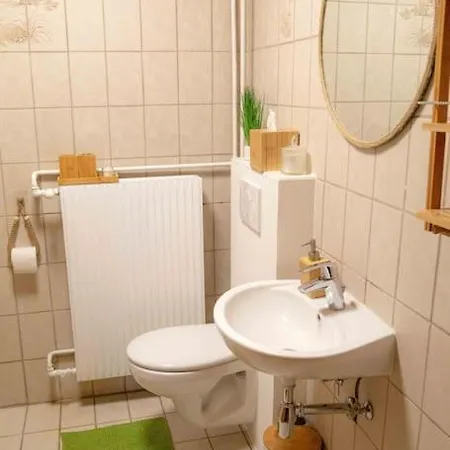 Ferienhaus Gutshof Zum Wurzgarten - Haus Mit 5 Schlafzimmern