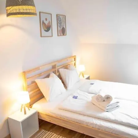 Gutshof Zum Wurzgarten - Haus Mit 5 Schlafzimmern * Schörfling