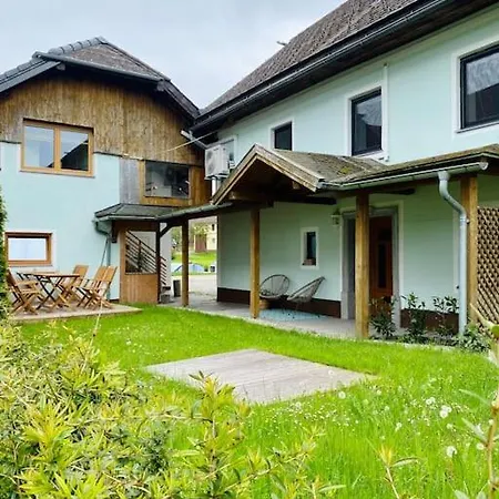Gutshof Zum Wurzgarten - Haus Mit 5 Schlafzimmern Schörfling