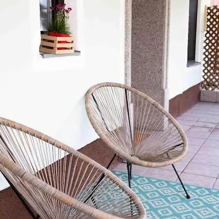 Gutshof Zum Wurzgarten - Haus Mit 5 Schlafzimmern Ferienhaus *