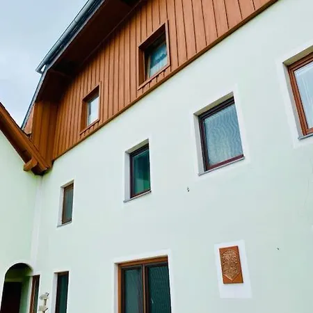 Gutshof Zum Wurzgarten - Haus Mit 5 Schlafzimmern Holiday home *